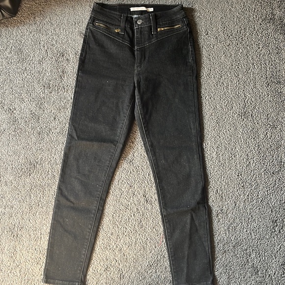 Levi’s high rise skinny ankle W26 - Picture 1 of 4